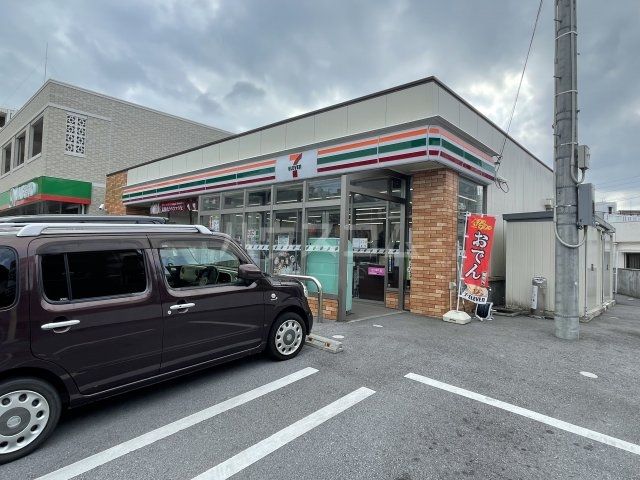 コンビニ　セブン-イレブン 那覇上間店（コンビニ）まで394m