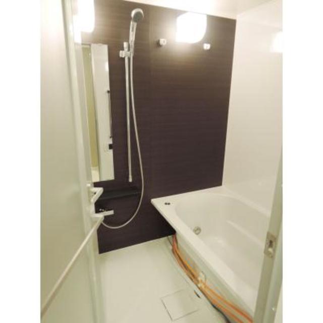 バス・シャワールーム　※写真は同タイプ住戸です。