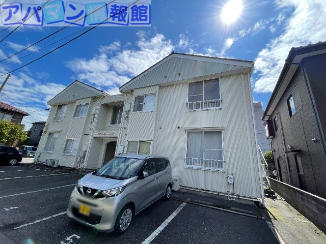 建物外観　白い外観♪