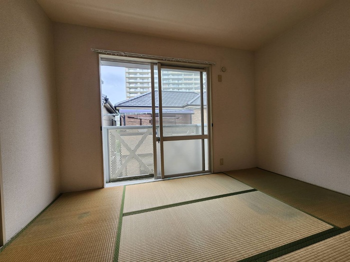 フレグランス白鷺の居間写真