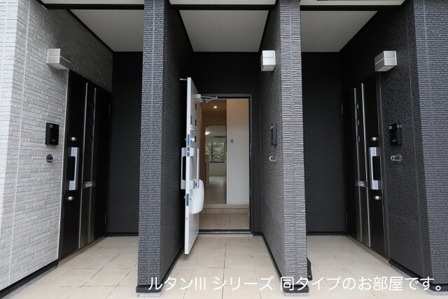 玄関　シンプルで使いやすい玄関です