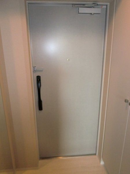 玄関　同間取り別部屋参考写真