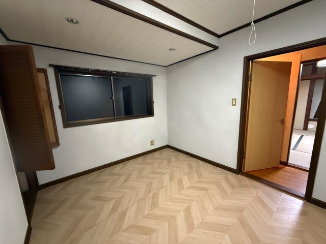 その他　東側洋室です。