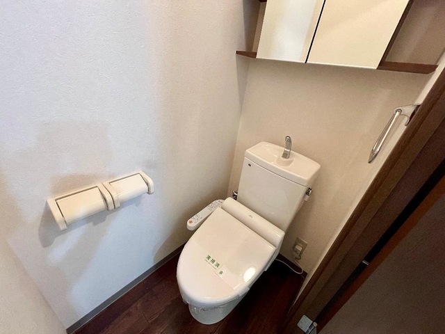リッチ&フォースのトイレ写真