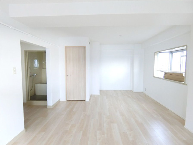 居室・リビング　ゆったりとした居間です