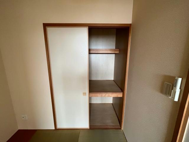 【郡山市菜根のマンションの収納】