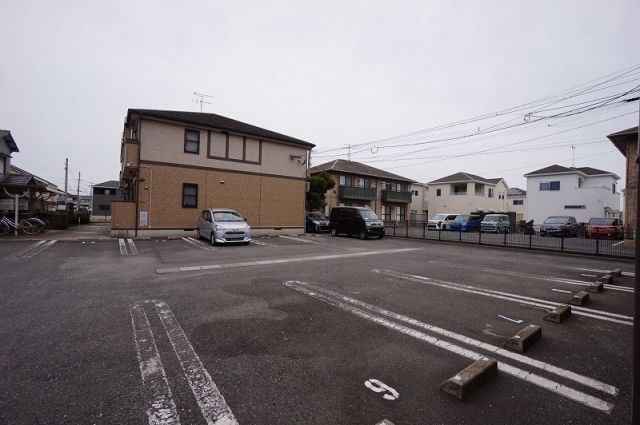 【遠賀郡水巻町伊左座のアパートの駐車場】