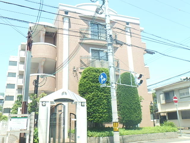 【アネックス北町館の建物外観】