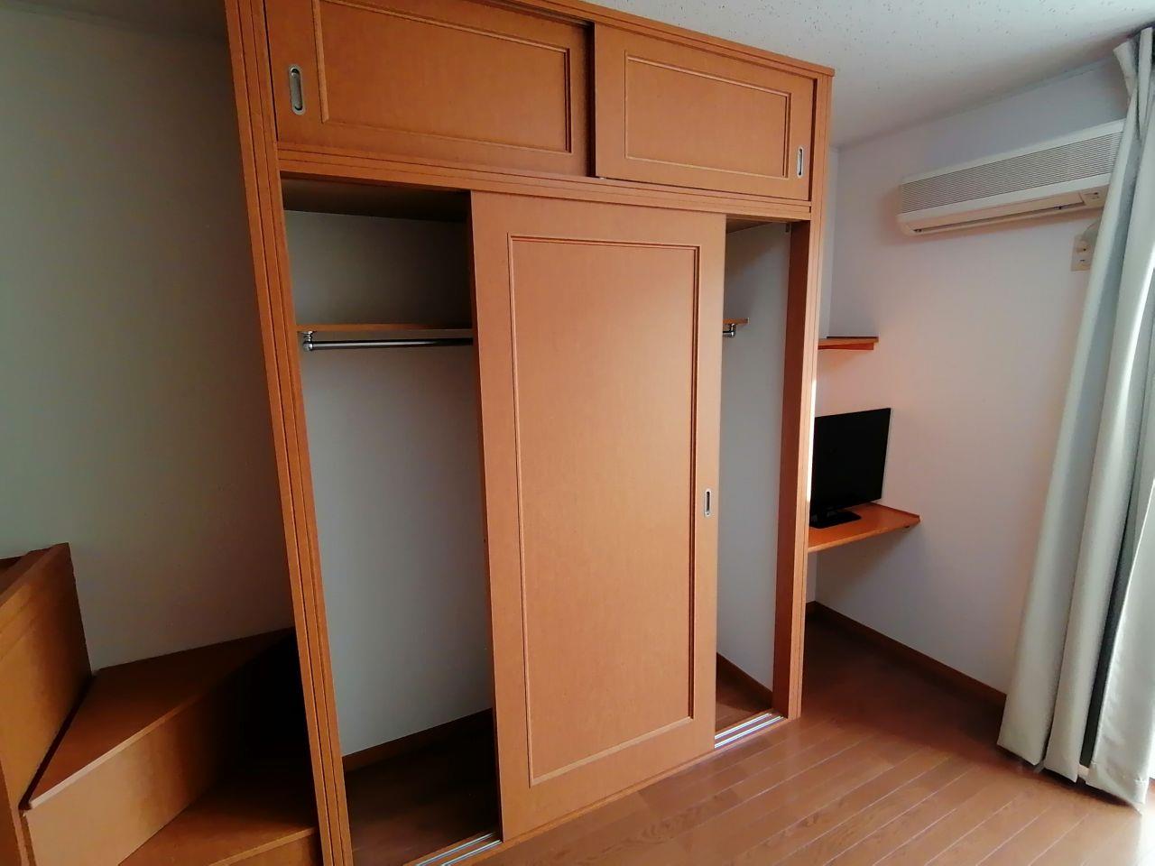 収納　大きめのクローゼットも付いております。