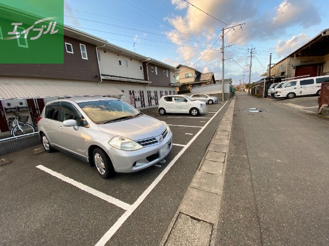 【コンフォートの駐車場】