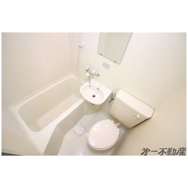 バス・シャワールーム　バスルーム