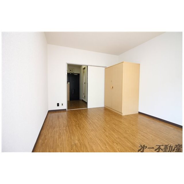 建物外観　洋室