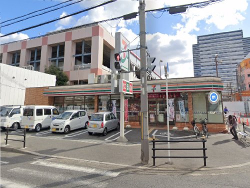 コンビニ　セブンイレブン 大阪中央卸売市場西口店（コンビニ）まで159m