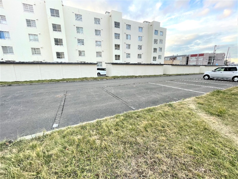 駐車場　駐車場スペースです♪