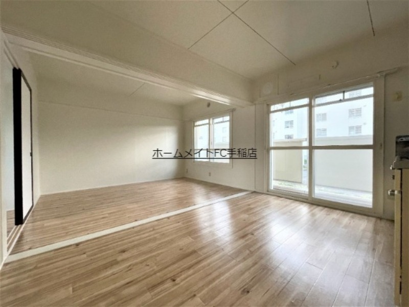 居室・リビング　明るいリビング♪