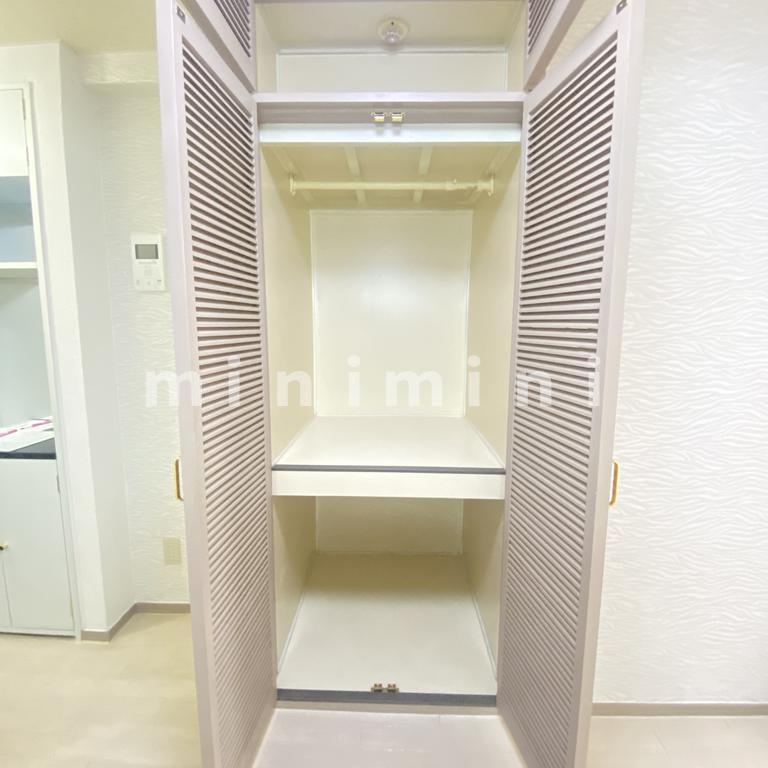 収納　写真は別号室となります。現況優先