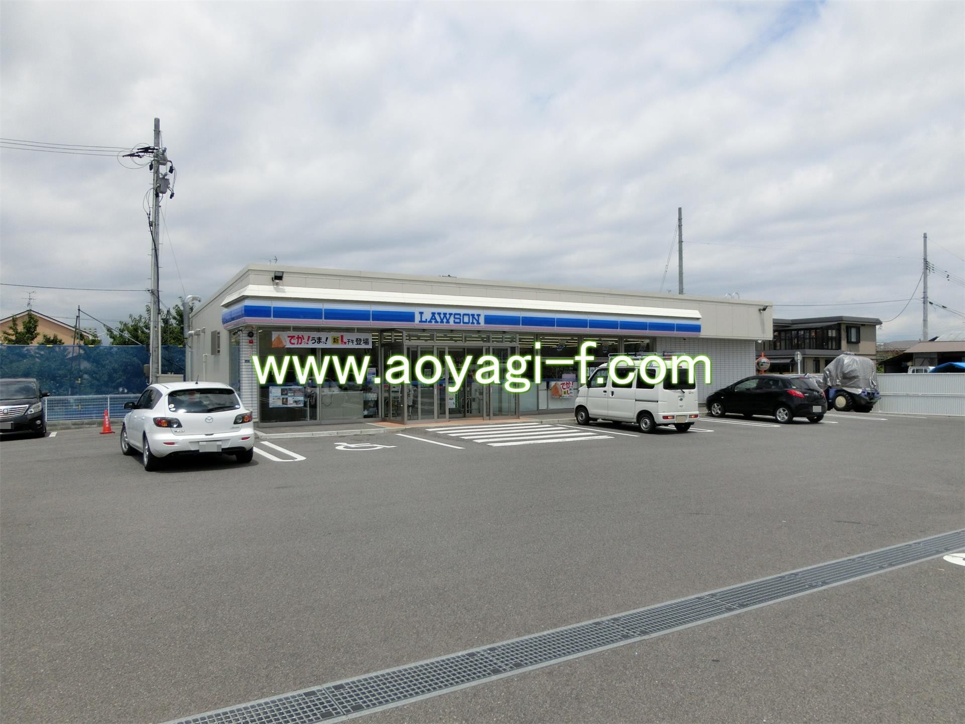 コンビニ　ローソン東根中央四丁目店（コンビニ）まで415m