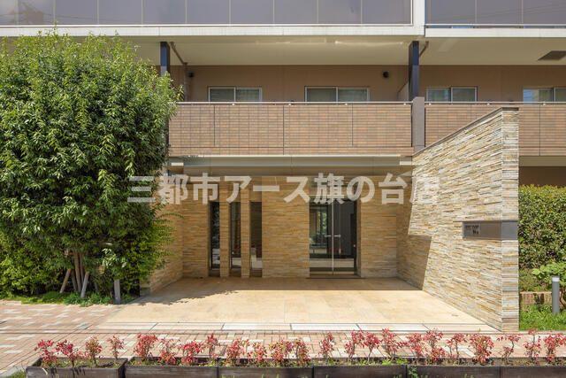 エントランス　ヒューリックコート雪が谷