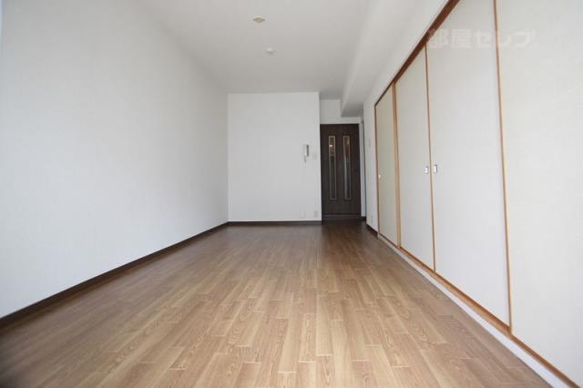 居室・リビング　広めのリビングです。（イメージ）