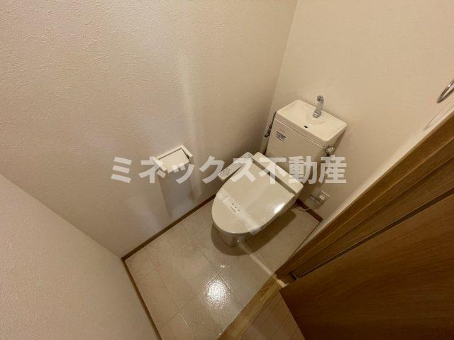 トイレ　同タイプのお部屋の写真。現況を優先します。