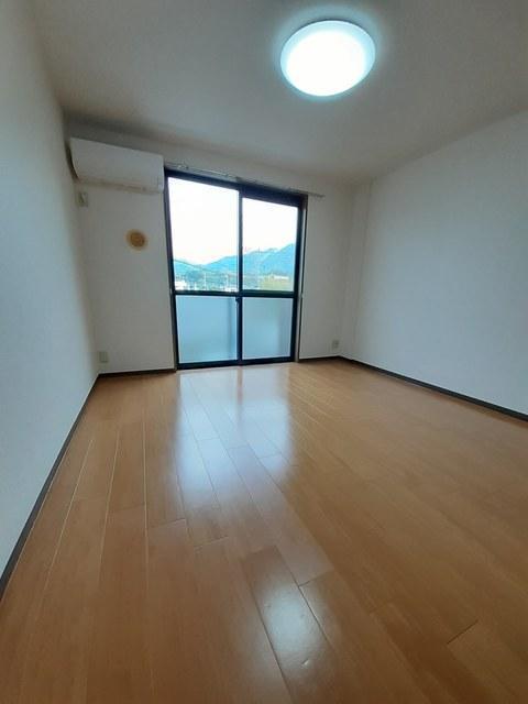 居室・リビング　居室