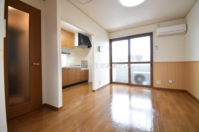 居室・リビング　洋室13帖