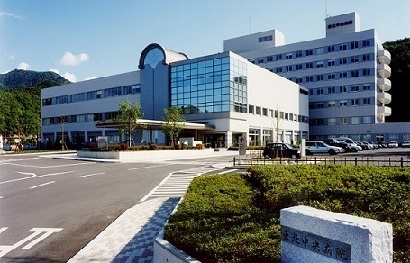 病院　公立学校共済組合東北中央病院（病院）まで973m