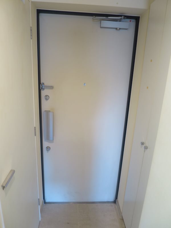 玄関　参考写真