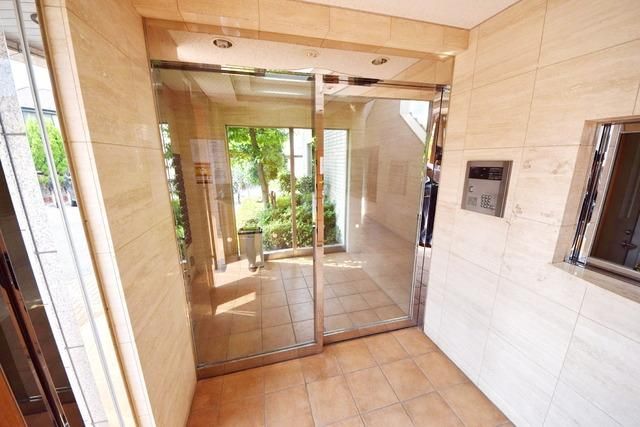 エントランス　バルコニー