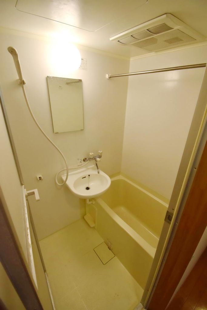 バス・シャワールーム　バス