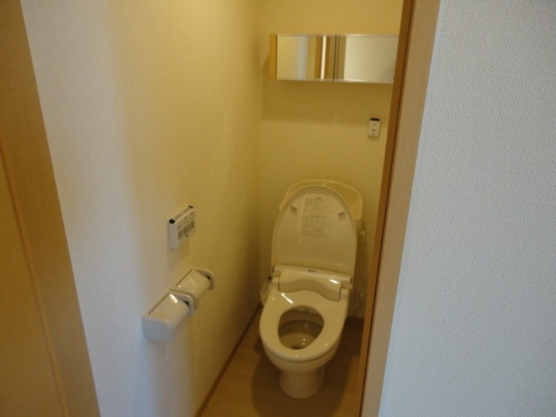 トイレ　図面と現状に相違がある場合には現状を優先