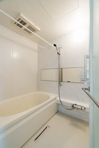 バス・シャワールーム　バス