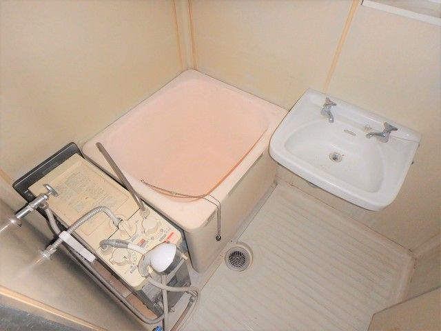 バス・シャワールーム　バス
