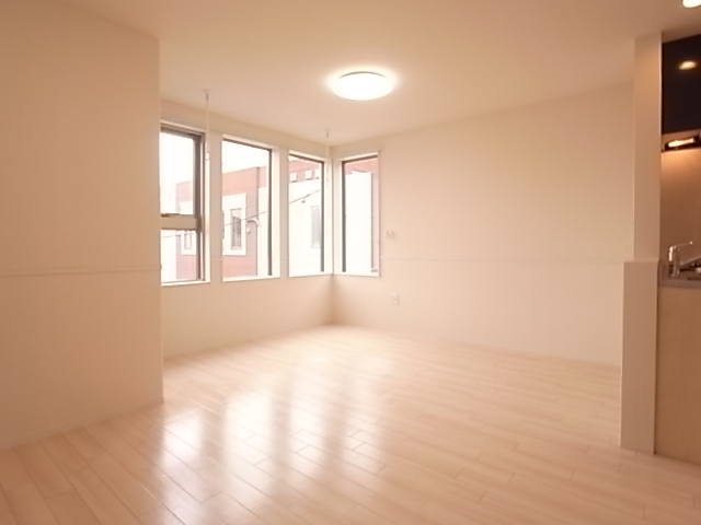 居室・リビング　ゆったり過ごせる居間です