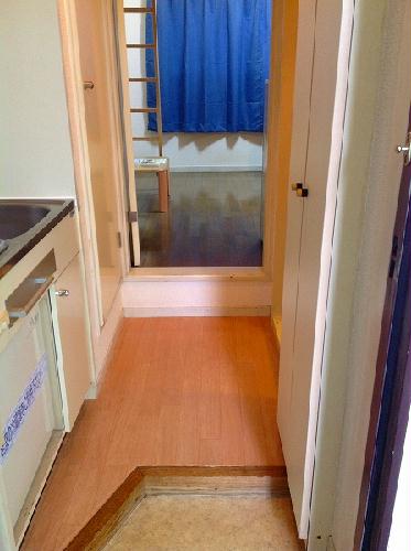 玄関　部屋によって仕様が異なります