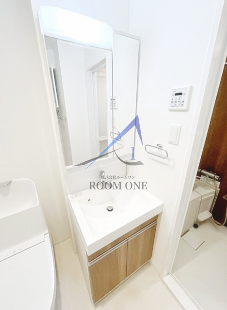 洗面設備　洗面台です。