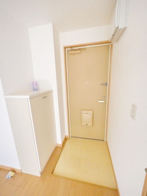 玄関　★お気軽にタウンハウジング稲田堤店までお問合せ下さいませ★