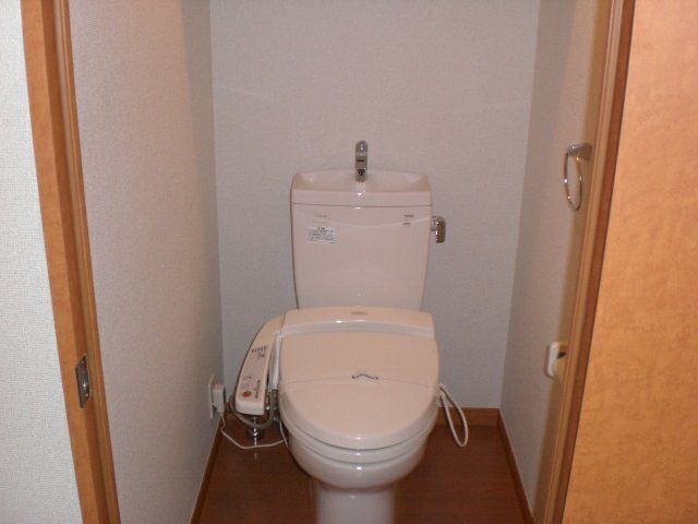 トイレ　トイレ