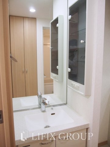 洗面設備　独立洗面台