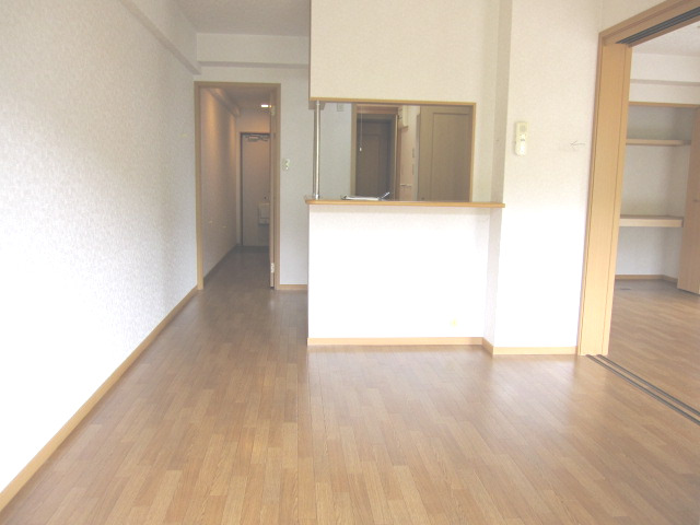 居室・リビング　プラティーク谷上(Good Home)