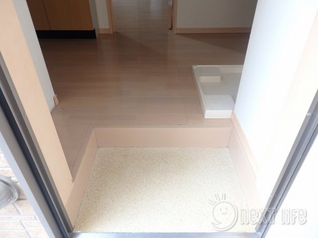 玄関　セリジェ