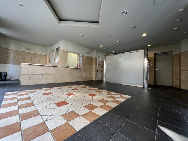 ロビー　エステムコート難波WEST-SIDE大阪ドーム前　ロビー