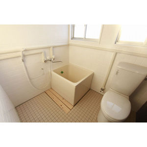 バス・シャワールーム　室内イメージです。