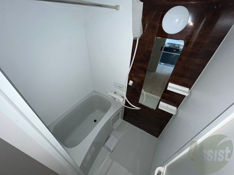 バス・シャワールーム　お風呂になります。一日の疲れを癒してくださいね。