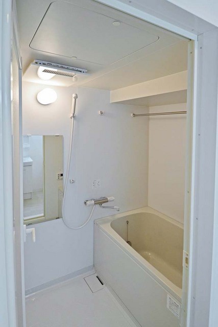 バス・シャワールーム　バスルーム