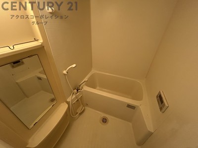 バス・シャワールーム　シンプルで機能的なユニットバスです♪