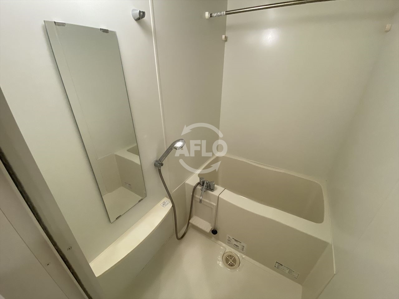 バス・シャワールーム　アーバンフラッツ上町　浴室