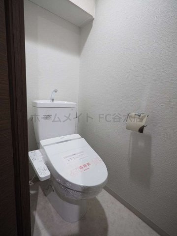 トイレ　ノーブルコート堺筋本町