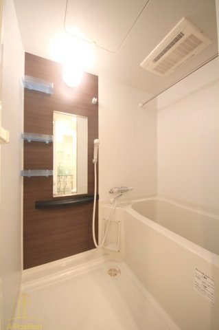 バス・シャワールーム　SERENiTE本町エコート