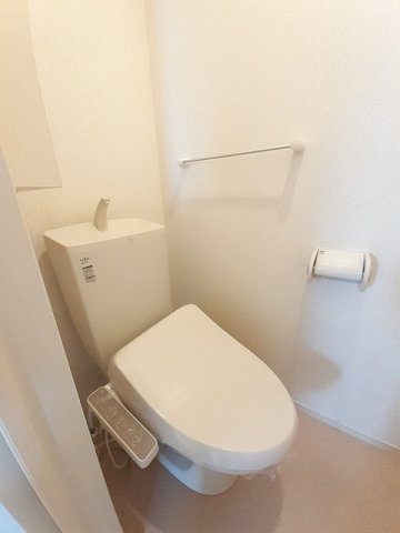 トイレ　落ち着いたトイレです